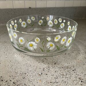 Vintage: Cora Glassware • Glass‎ Daisy Bowl